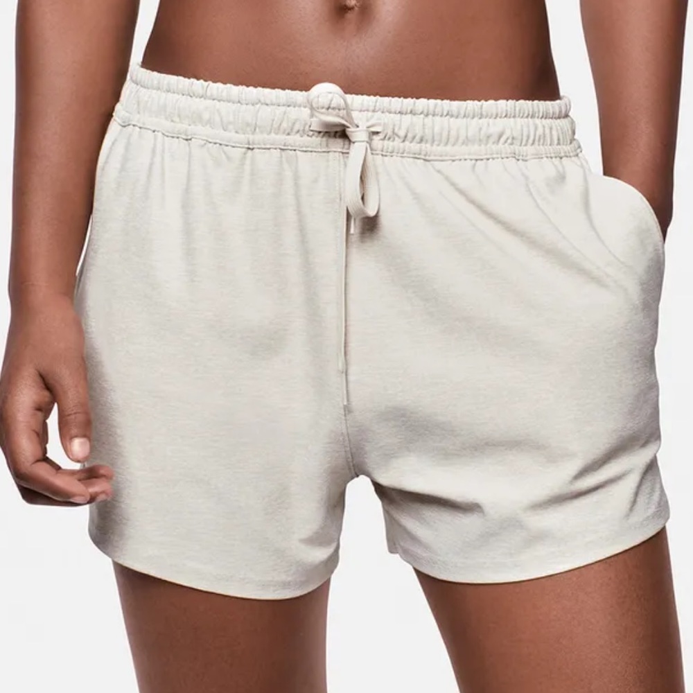 Outdoor Voices Sunday Short Oatmeal 3” S